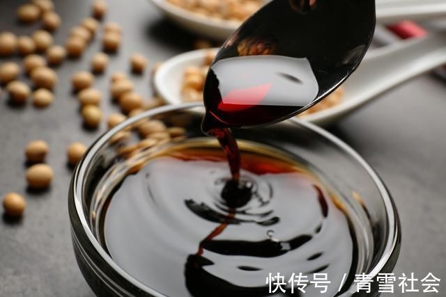 蒸鱼豉油怎么用？我告诉你两个最简单的用法