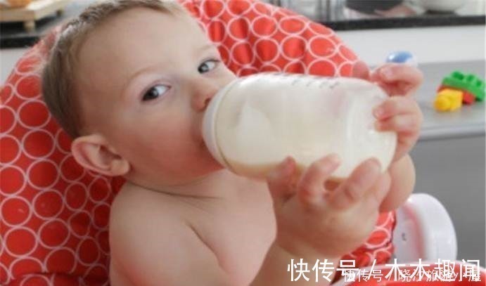六个月|新生儿出生六个月不用喝水别太固执，一旦这样赶紧喝