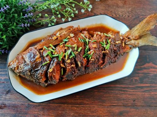 2021年夜饭菜单，3-4口人家，六菜一汤一点心，丰盛味美不油腻