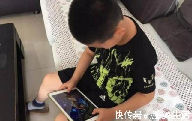 电子产品|“你个老东西快走开”孙子指着奶奶鼻子骂,宝爸反手就是一巴掌!