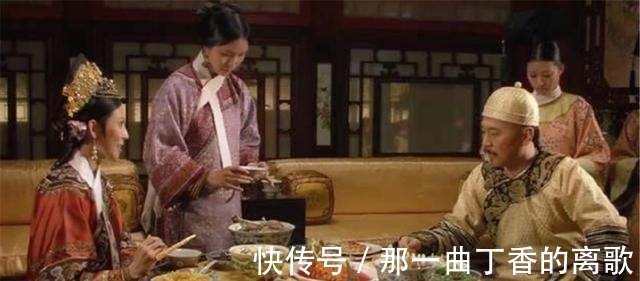 清朝嫔妃吃什么？皇后每天25斤猪肉，答应鸡蛋吃不上