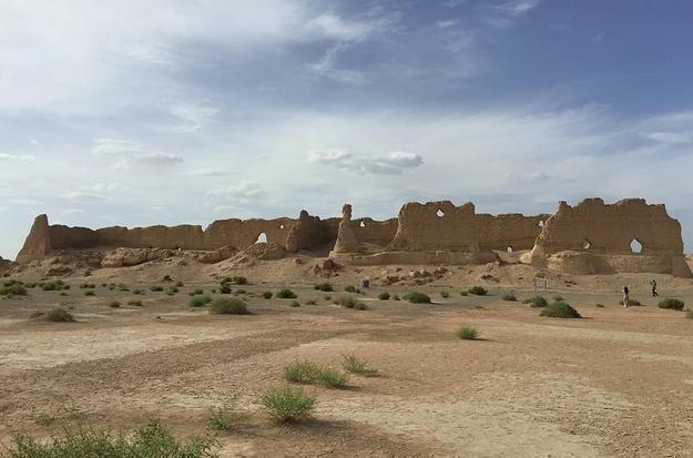 憔悴!李煜病中写下一诗,道尽一生悲凉,仅开篇两句,便催人泪下