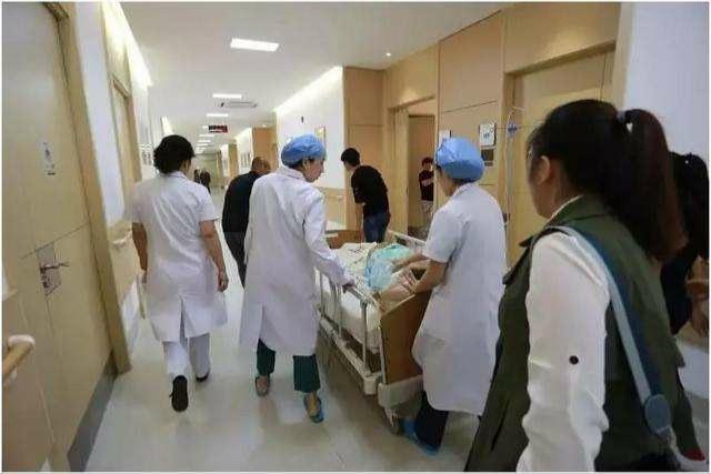 分娩|“发生意外先保我”,孕妈分娩时的自保,在医生眼里是无知