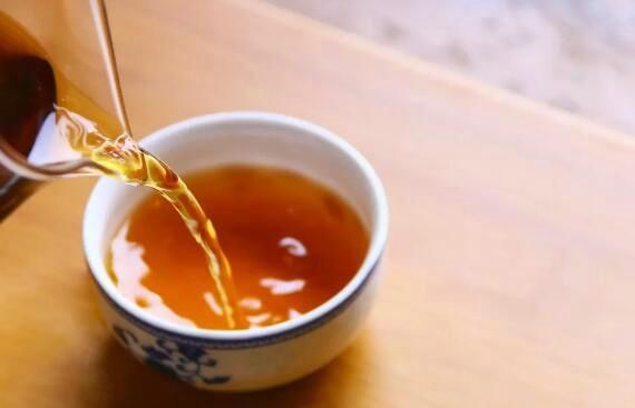 到底哪些行为会伤血管？在日常生活中，该如何养血管呢？