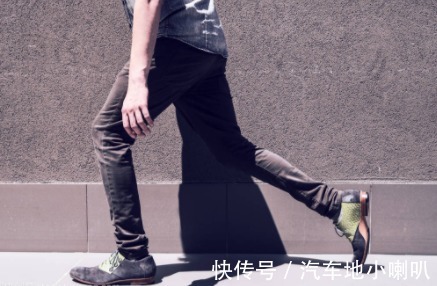 游泳|膝关节炎,适宜做的有氧锻炼,还你一身轻松!