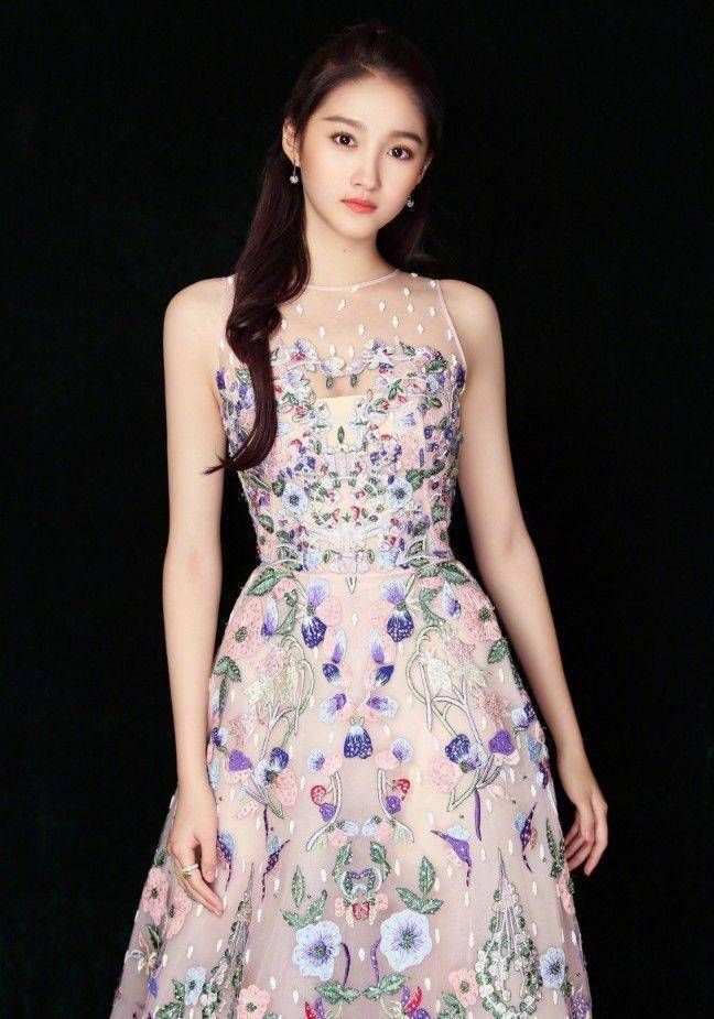 上半身|印花裙，让女人绚烂如夏花