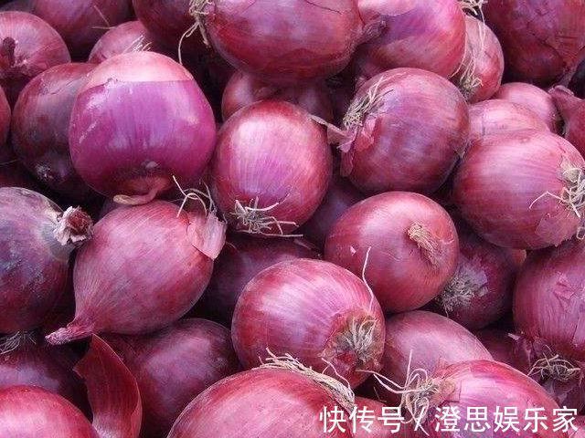 宿便|洋葱跟此物炒，隔天排黑臭宿便，血糖也降下来，早知早好