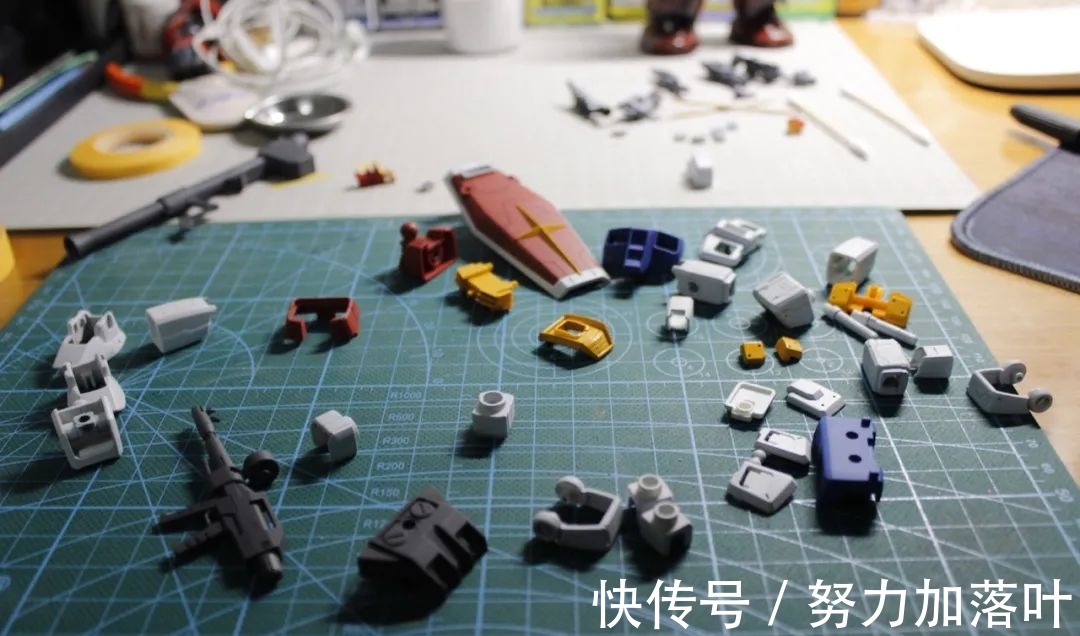 蚀刻片|欣赏HGUC元祖