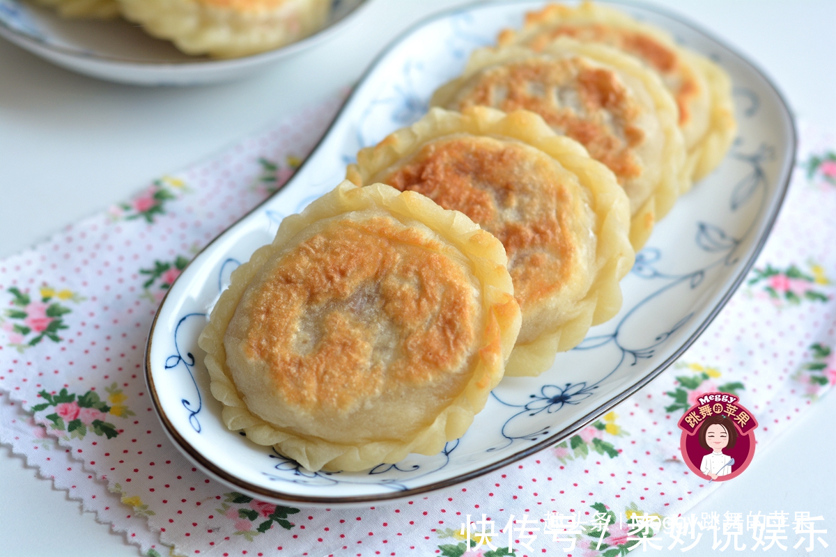 此菜做的馅饼自带鲜味，最贵不过2元钱，从冬天吃到春末都不腻