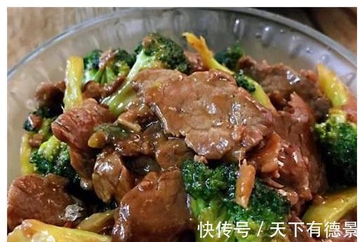 西兰花炒牛肉|此菜5分钟炒好，是减脂增肌菜，做晚餐，饱肚子，腰肢纤细身材好