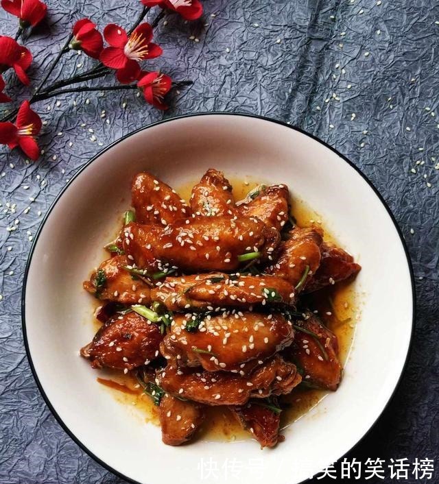 孩子最爱的菜,一周吃3回都嫌不够,简单一焖,香到连汁也不放过