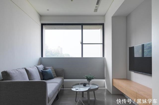 原木色|配色都是灰白和原木,我家装修完像出租屋,人家装完高级又大气!
