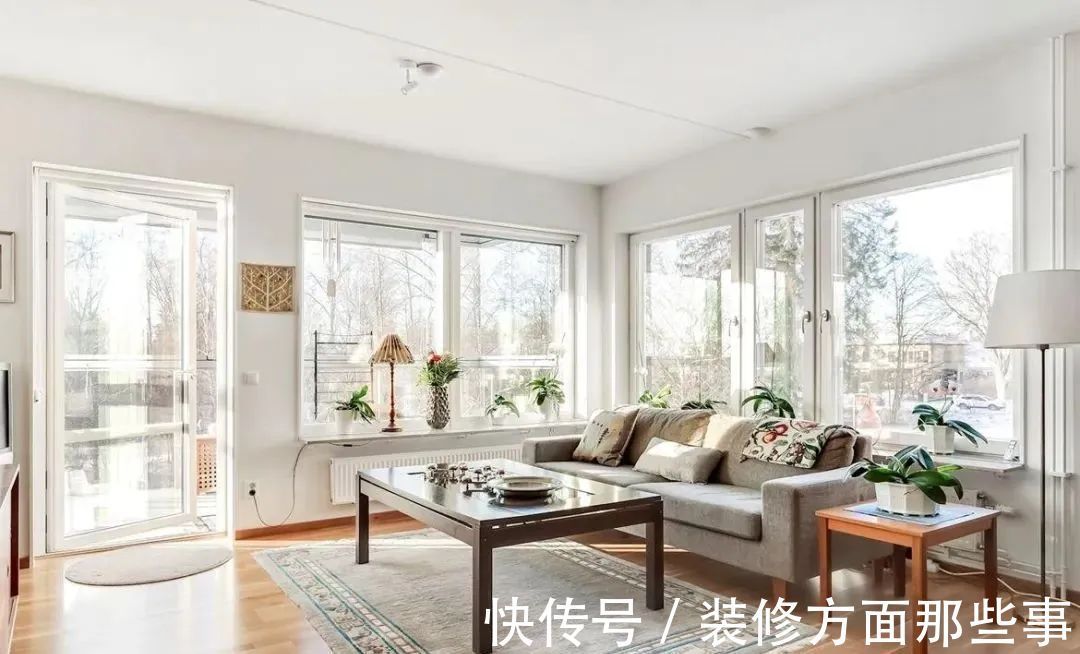 实木|81平小户型,玄关道上做卫生间,坚持把冰箱放屋中间!贼好使