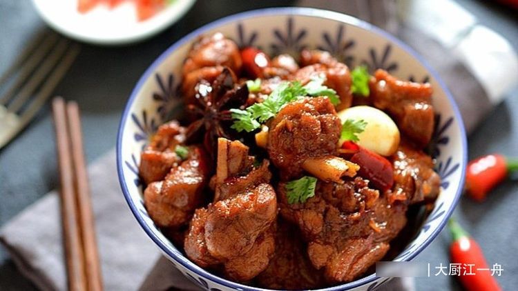 霜降后天气渐冷，分享4道香辣菜肴，越吃越暖和，你不学吗