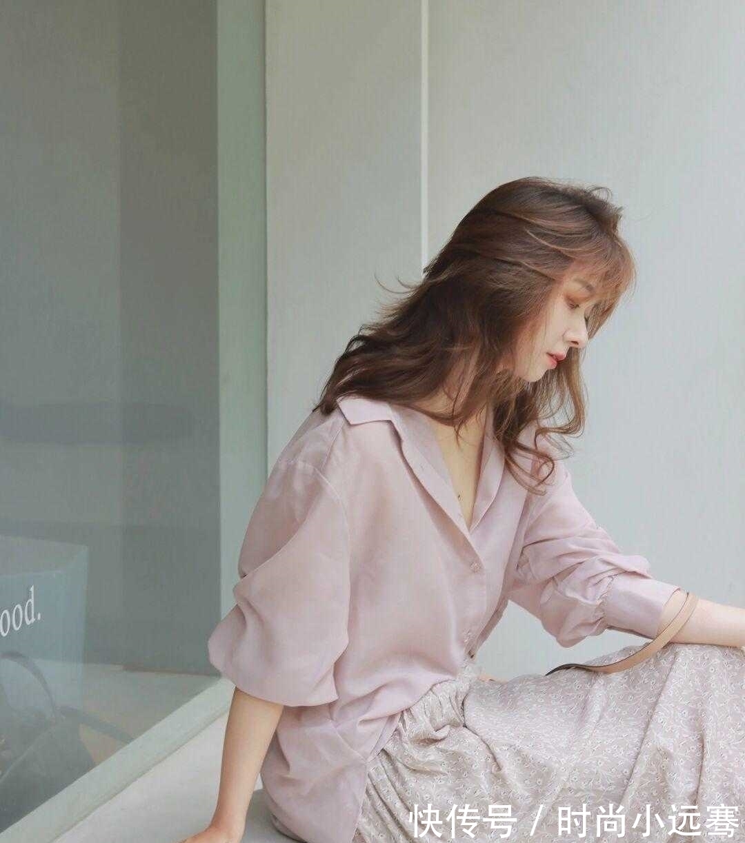 减龄 挑来挑去,还是“粉色”甜美减龄,这样搭配温柔又有少女感
