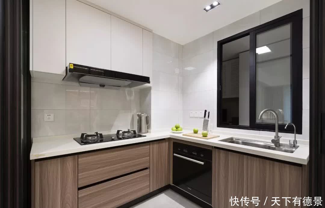 书房|79平现代两室，入户阳台改书房，厨房玻璃墙，让空间视觉翻倍