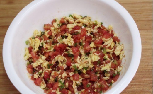 食用油|韭菜芹菜都靠边站,用这菜做饺子馅,营养还解馋