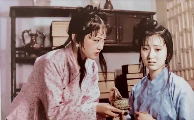 薛蟠@薛宝钗区区皇商之女,却能进宫待选,为啥林黛玉却没有参选资格?