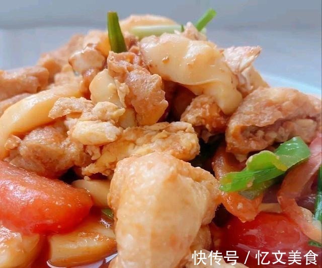 吃光|豆腐泡好吃的做法，酸甜开胃又下饭，比肉还好吃，上桌瞬间抢吃光