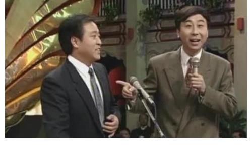 涛声依旧的春晚，梅葆玖姐弟演唱坐宫，张国立现场售卖“耗子药”