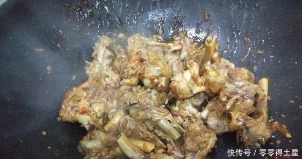 老公盘不再只是花生米,这道菜比他好五倍,太香了,把盘子都舔了