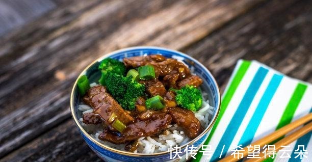 牛肉丸子的做法-牛肉丸的做法和食谱!