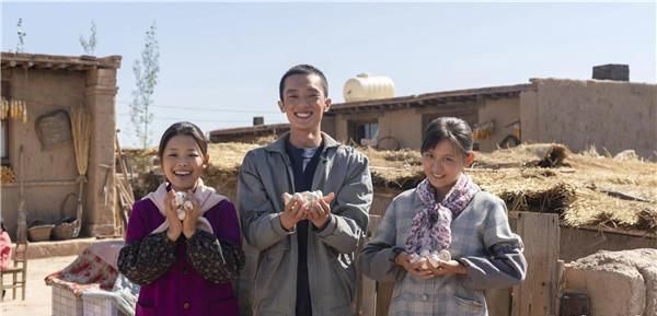 杨秘书|闫妮和姚晨在《山海情》的对手戏,两人全程即兴发挥,都是实力派