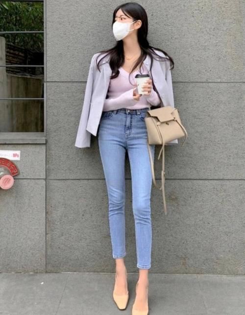 小个子早春穿衣如何显高？试试“九分裤＋低跟鞋”，显高显气场