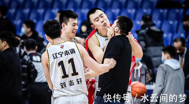 易建联|“焦点之战”广东男篮20分惨败于辽宁,球队输在哪