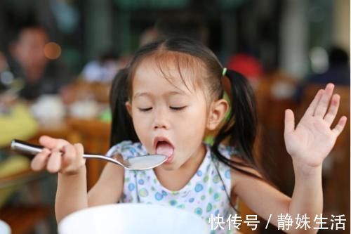 掉以轻心|孩子身体提前发育，“早熟”会直接影响成长速度，家长别掉以轻心