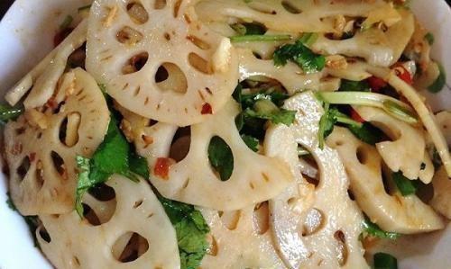 在家请客朋友都抢着吃的几道家常菜，满屋飘香，吃一口满嘴留香！