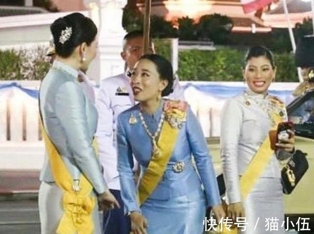 苏提达$泰王重视44岁苏提达,“深情对望”好甜蜜,暂时忽视诗妮娜贵妃