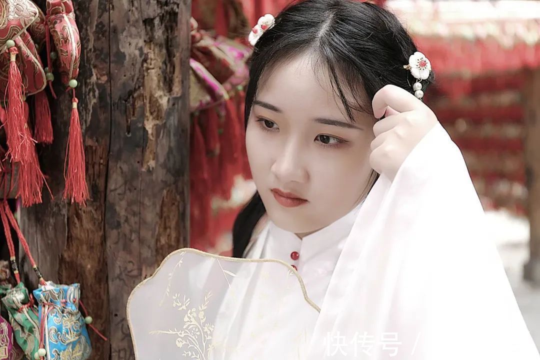 有些事@一句话说苏轼:十首诗词罢,逍遥永存心