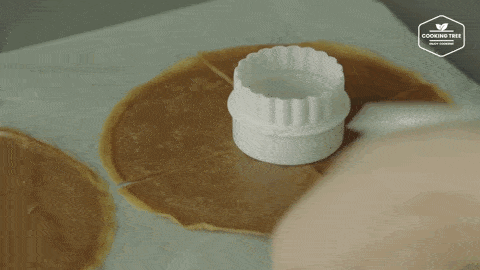 今天给大家带来一款用千层皮做的提拉米苏，新奇又好吃