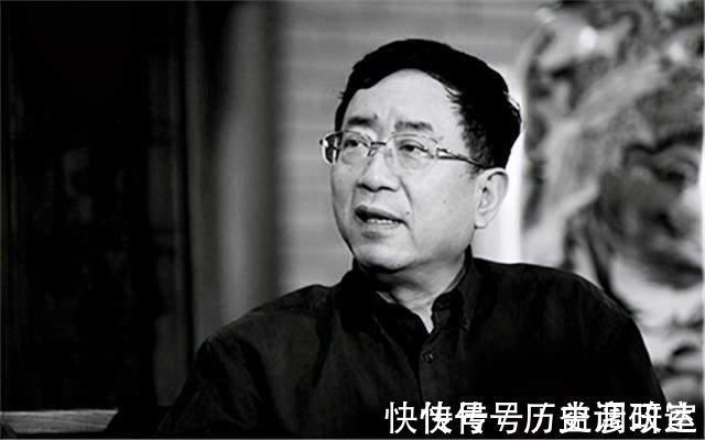 图书馆!余秋雨为去西北找阳关,46岁用23封信辞掉职务,贾平凹:难得人才