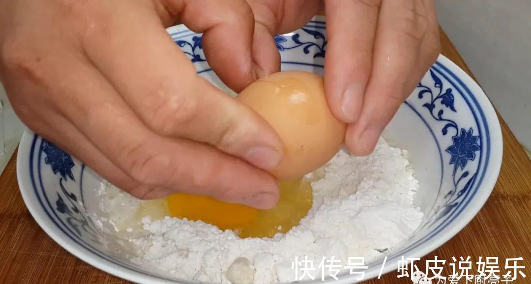 筷子|早餐别炸油条了,教你一种新吃法,锅里一炸,比面包蛋糕蓬松好吃