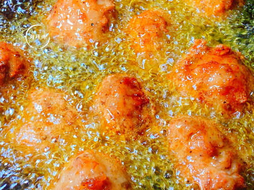  淀粉|炸肉丸时，放淀粉是大忌！厨师长：牢记3点，肉丸不散，还没腥味