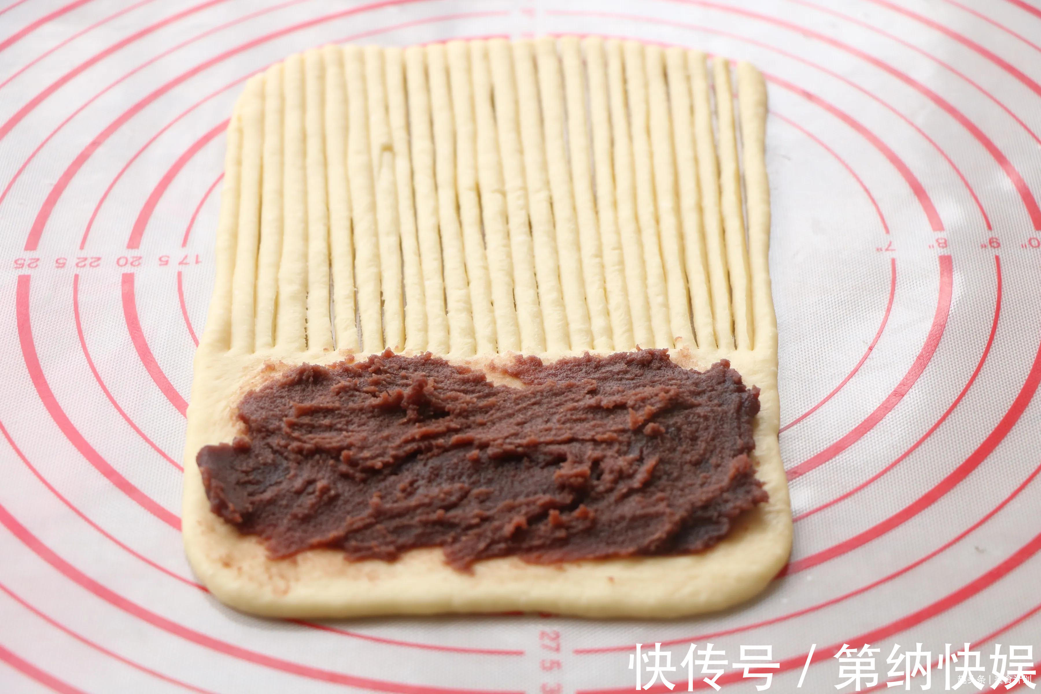 松软|教你做最近很火的毛线面包,松软拉丝,孩子吃了一次还想吃