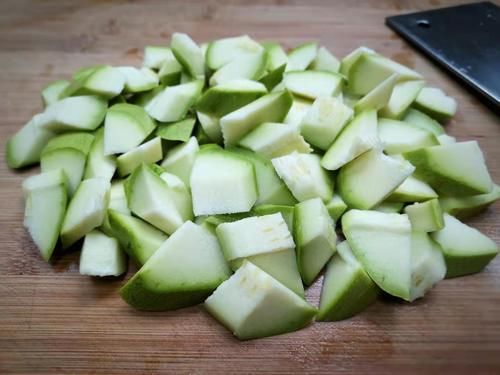 这菜8毛钱一斤，“天然的补水剂”叶酸含量高，孩子长个添动力