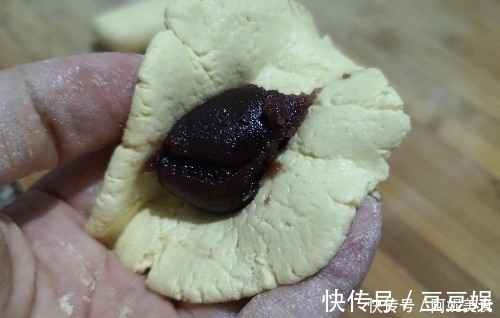 糯米滋|此零食老少皆宜，自己在家做，蒸一蒸10分钟搞定，再也不用买