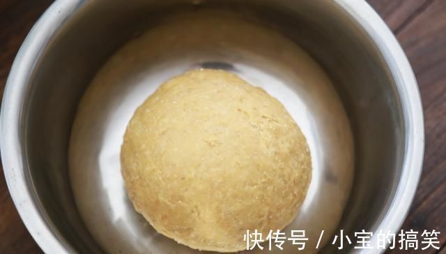 燕麦|燕麦片中加4个鸡蛋，不用水不用蒸，鲜甜松软，比包子馒头还好吃