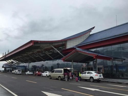 丽江三义国际机场是云南第二大航空港，可通航50座城市