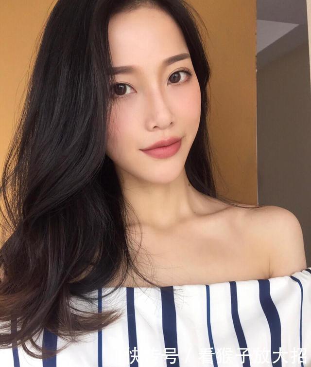 口红|今年偏“奶系”口红太火,大牌中就属这四只,显白又百搭!