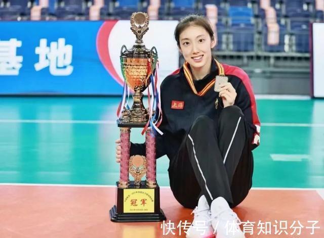 许晓婷|中国排协更正女排全锦赛最佳阵容名单,小将刘哲宁位列第一主攻