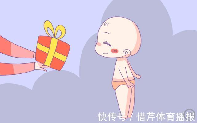 小家伙|宝爸接娃放学,俩小时不见归来,宝妈慌忙找寻,见到俩人后笑翻