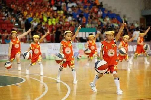 身高|新版“儿童身高标准”出炉,一起来看看,你家娃“拖后腿”了吗?