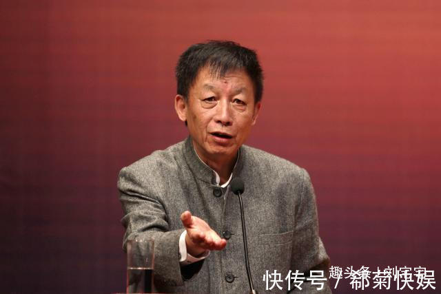 钱穆!陈寅恪被捧过头,成为网红是闹剧易中天多数人是伪装能读懂他