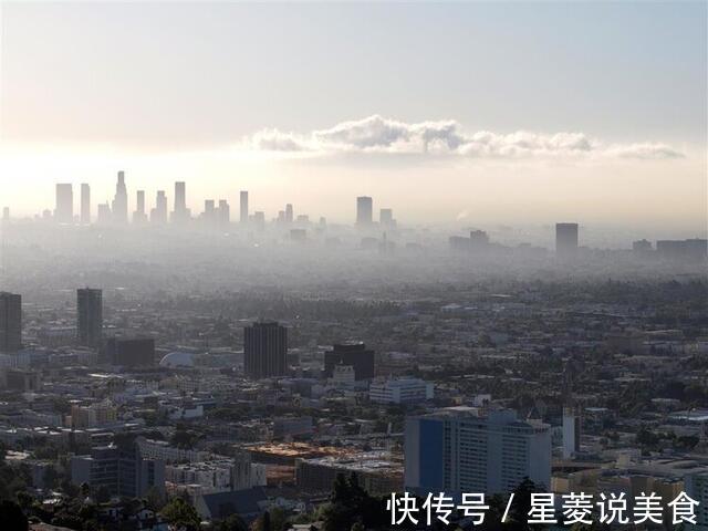 烟尘|咳出黑痰,黄痰,白痰,分别都代表什么呢呼吸科医生或告诉你