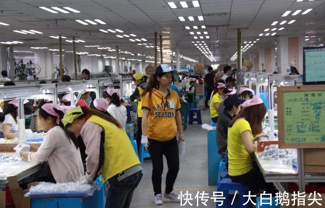 富士康|这下啪啪打脸了!在印度混不下去的富士康,又灰溜溜地回到中国