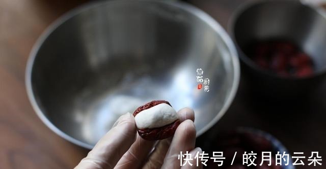 红枣“心太软”的做法,一出锅连吃好几个,一次做2斤随吃随取!